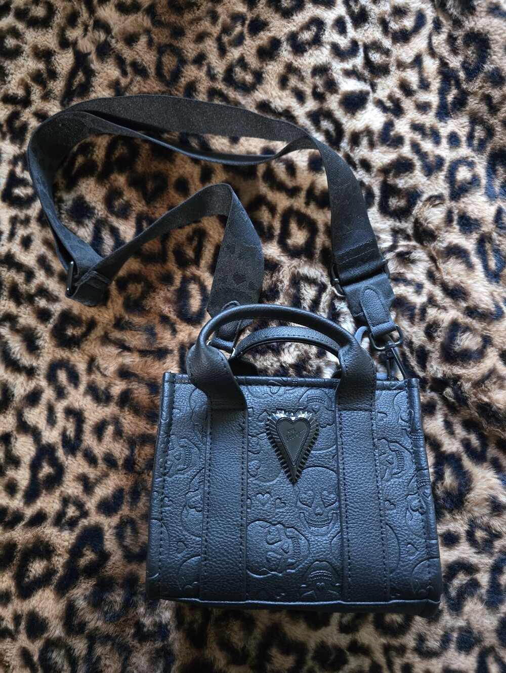 Betsey Johnson Black Skull Heart Mini Purse